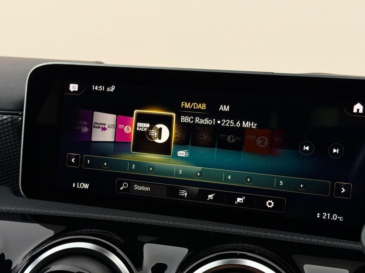 Mercedes-Benz A Class thumbnail Infotainment System