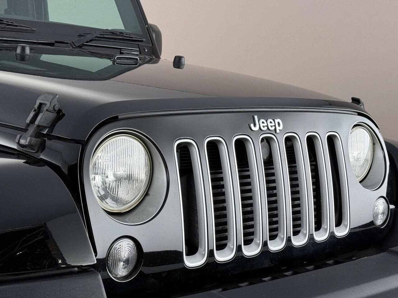 Jeep Wrangler thumbnail Lights Front