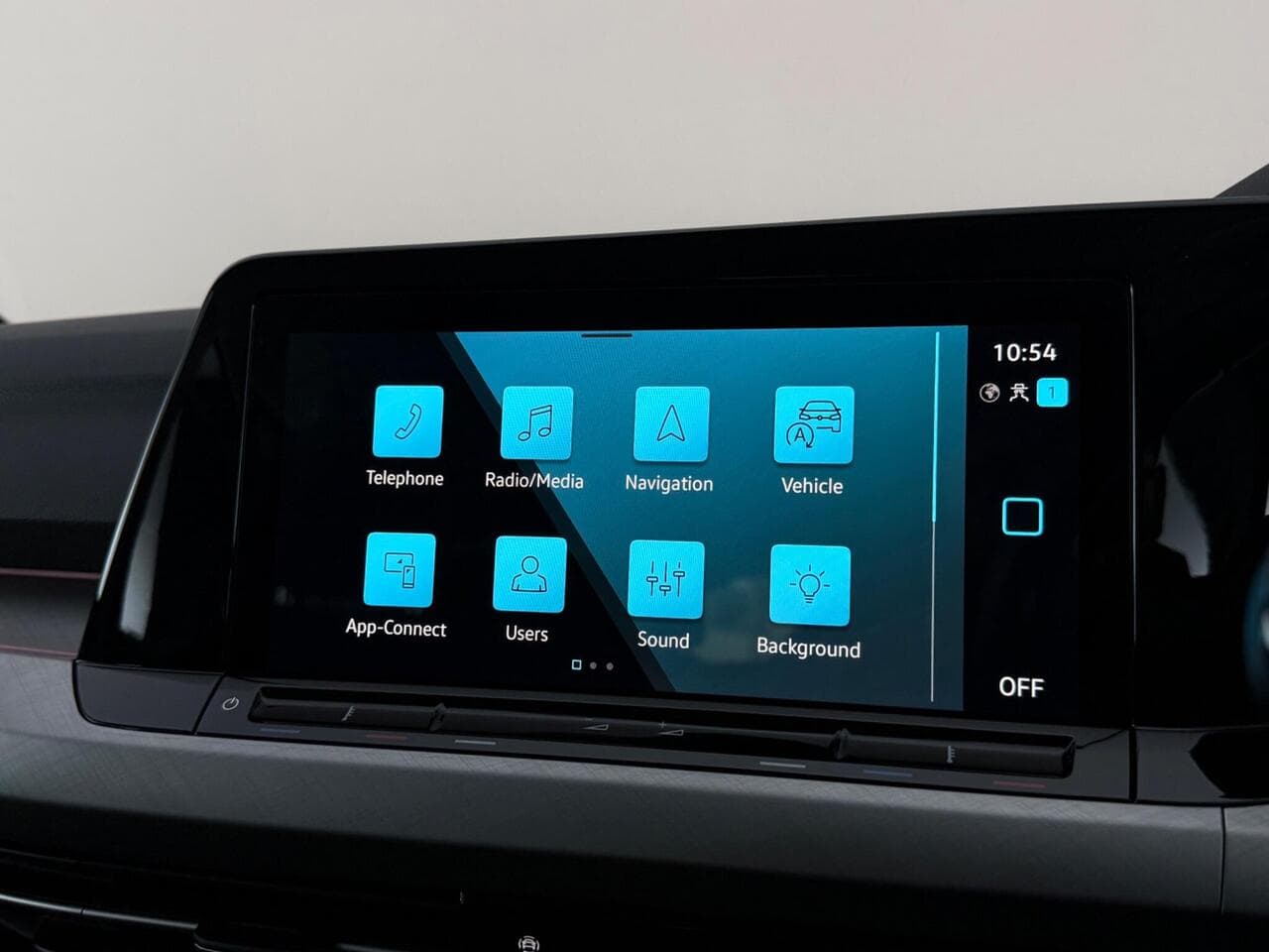 Volkswagen Golf thumbnail Infotainment System