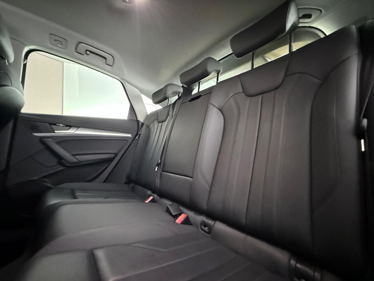Audi Q5 thumbnail Seats Rear