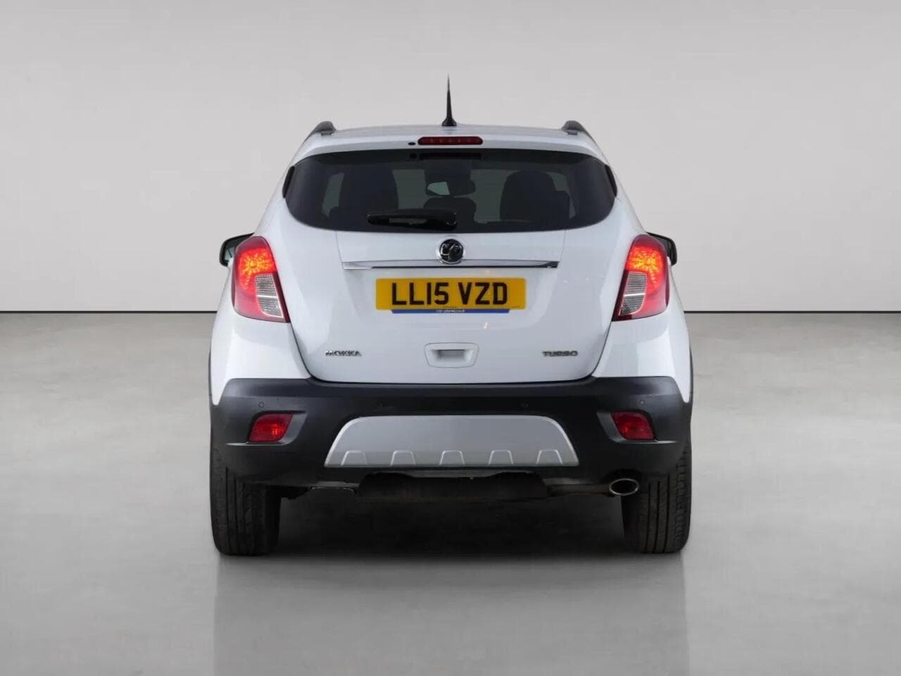 Vauxhall Mokka thumbnail Rear
