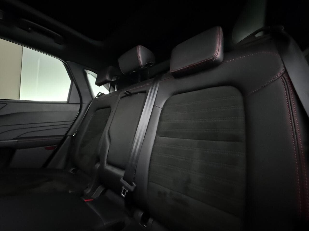 Ford Kuga thumbnail Seats Rear