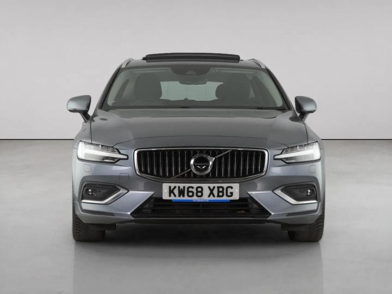 Volvo V60 thumbnail Front