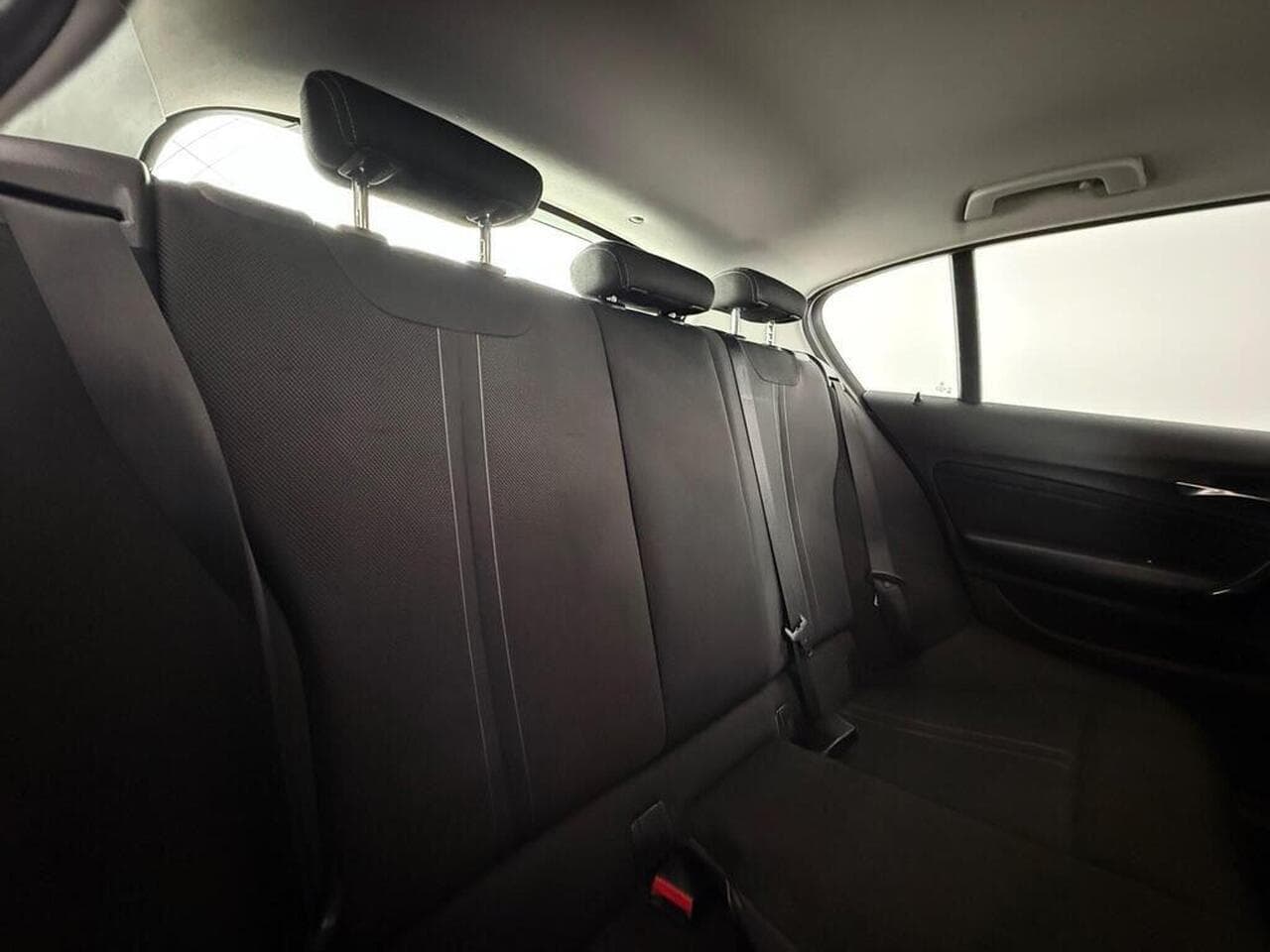 BMW 1 Series thumbnail Seats Rear