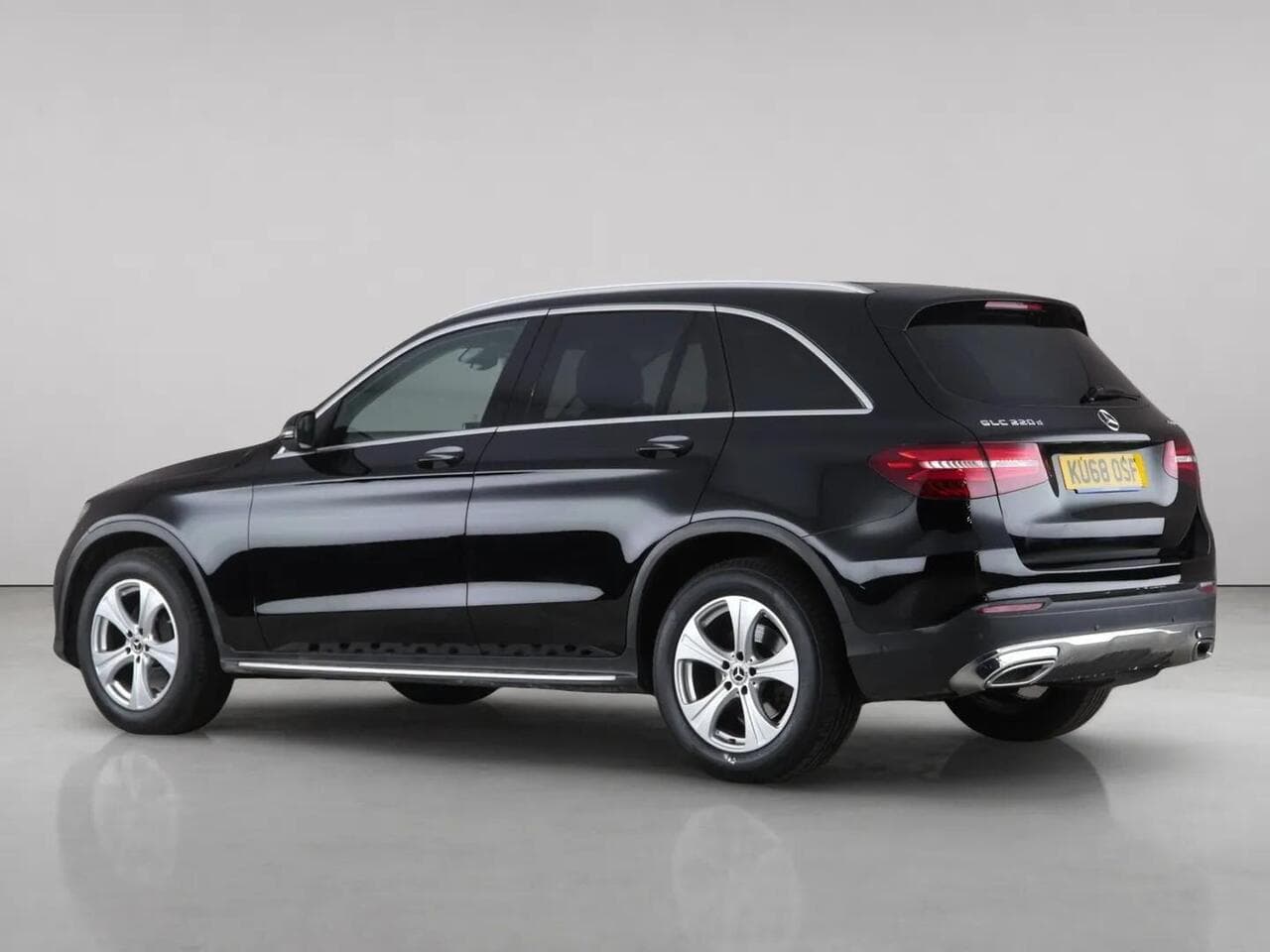 Mercedes-Benz GLC thumbnail Rear Left