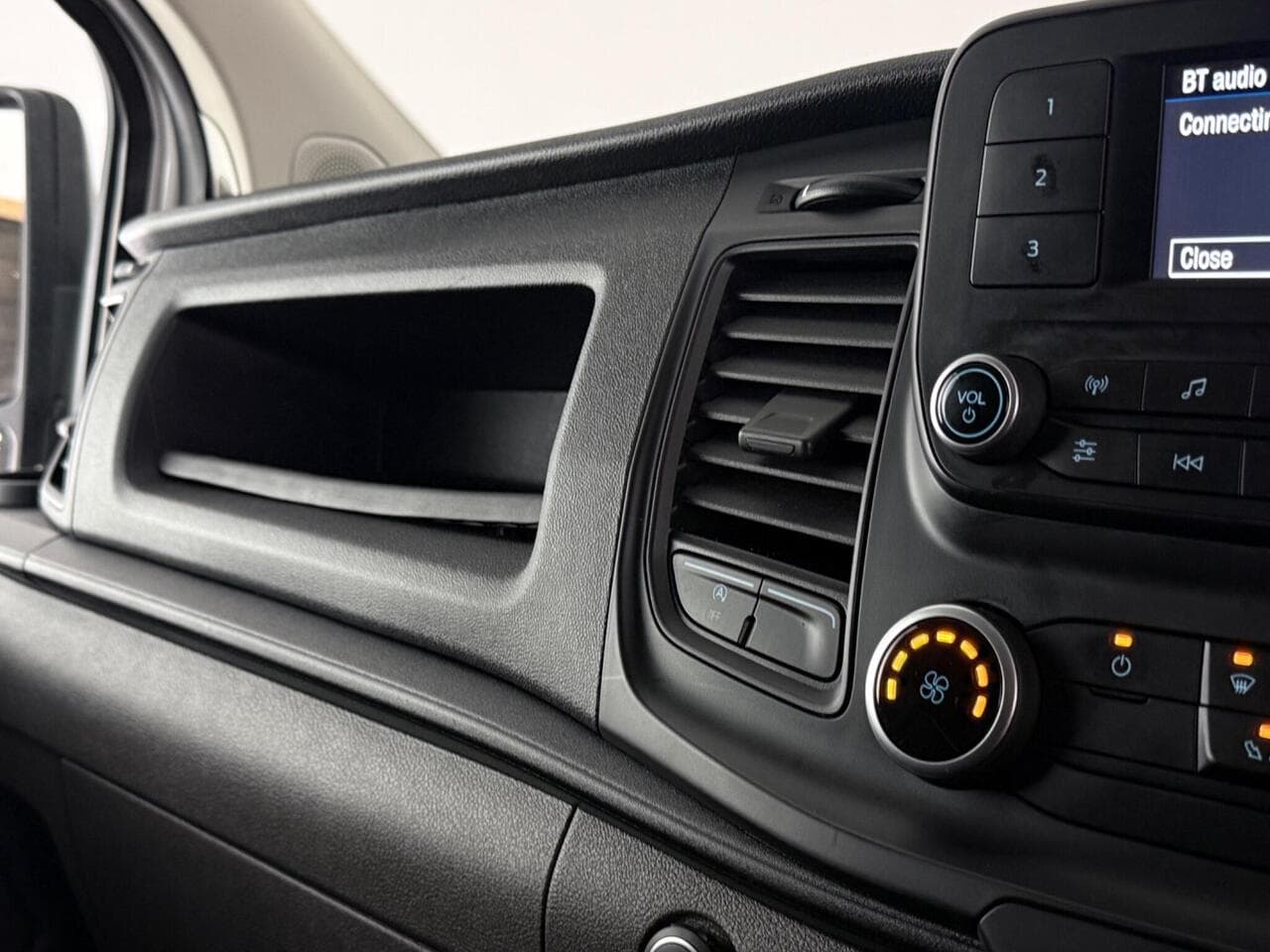 Ford Transit Custom thumbnail Interior Front