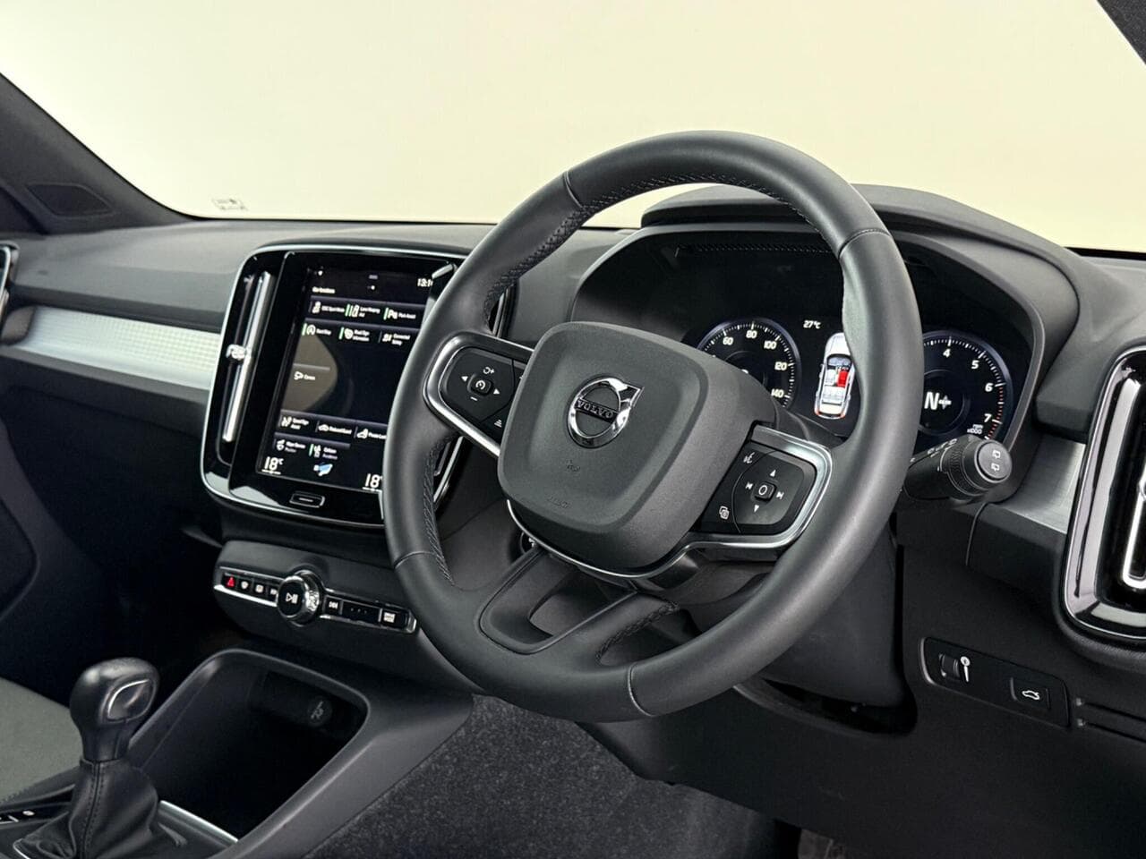 Volvo XC40 thumbnail Interior Front