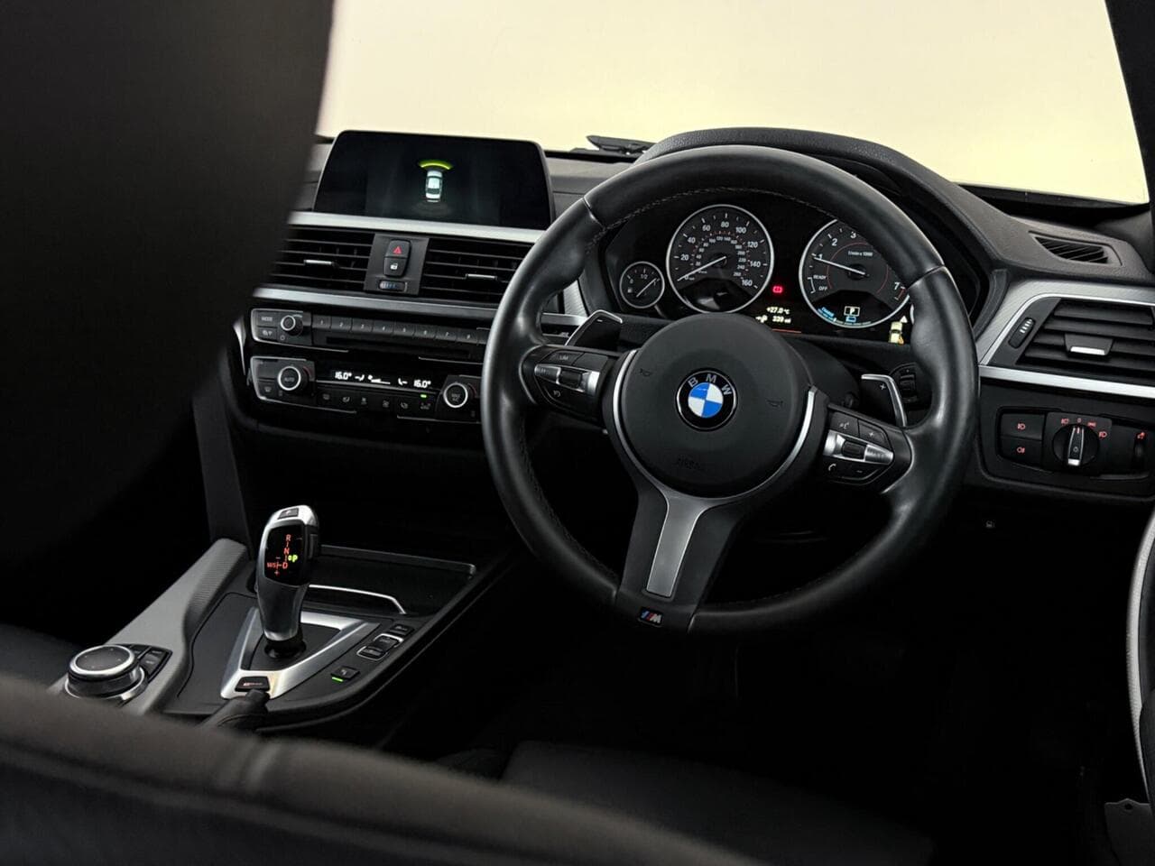 BMW 3 Series thumbnail Steering Wheel