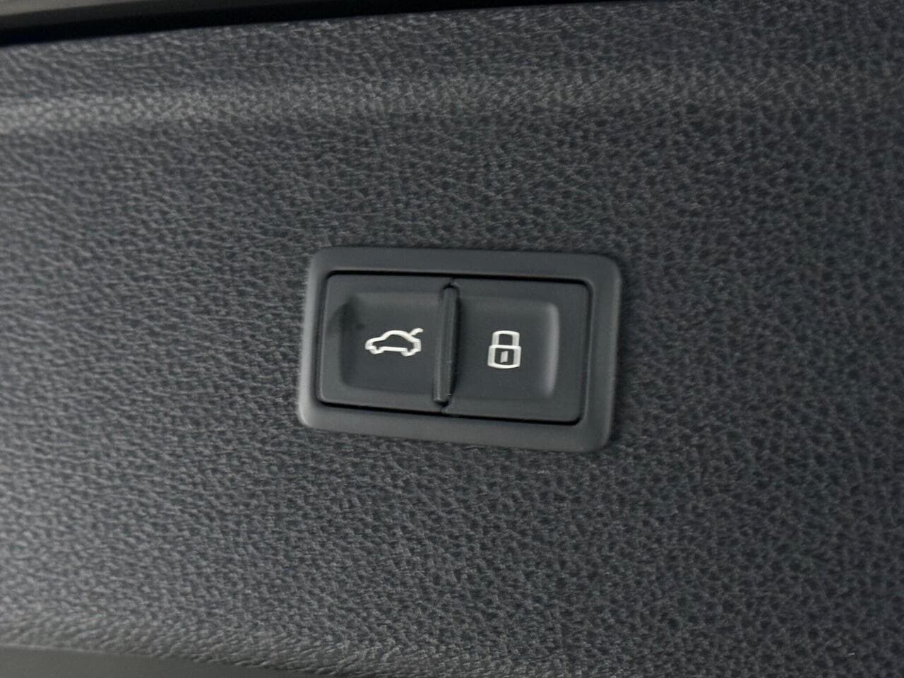 Audi Q5 thumbnail Misc Controls