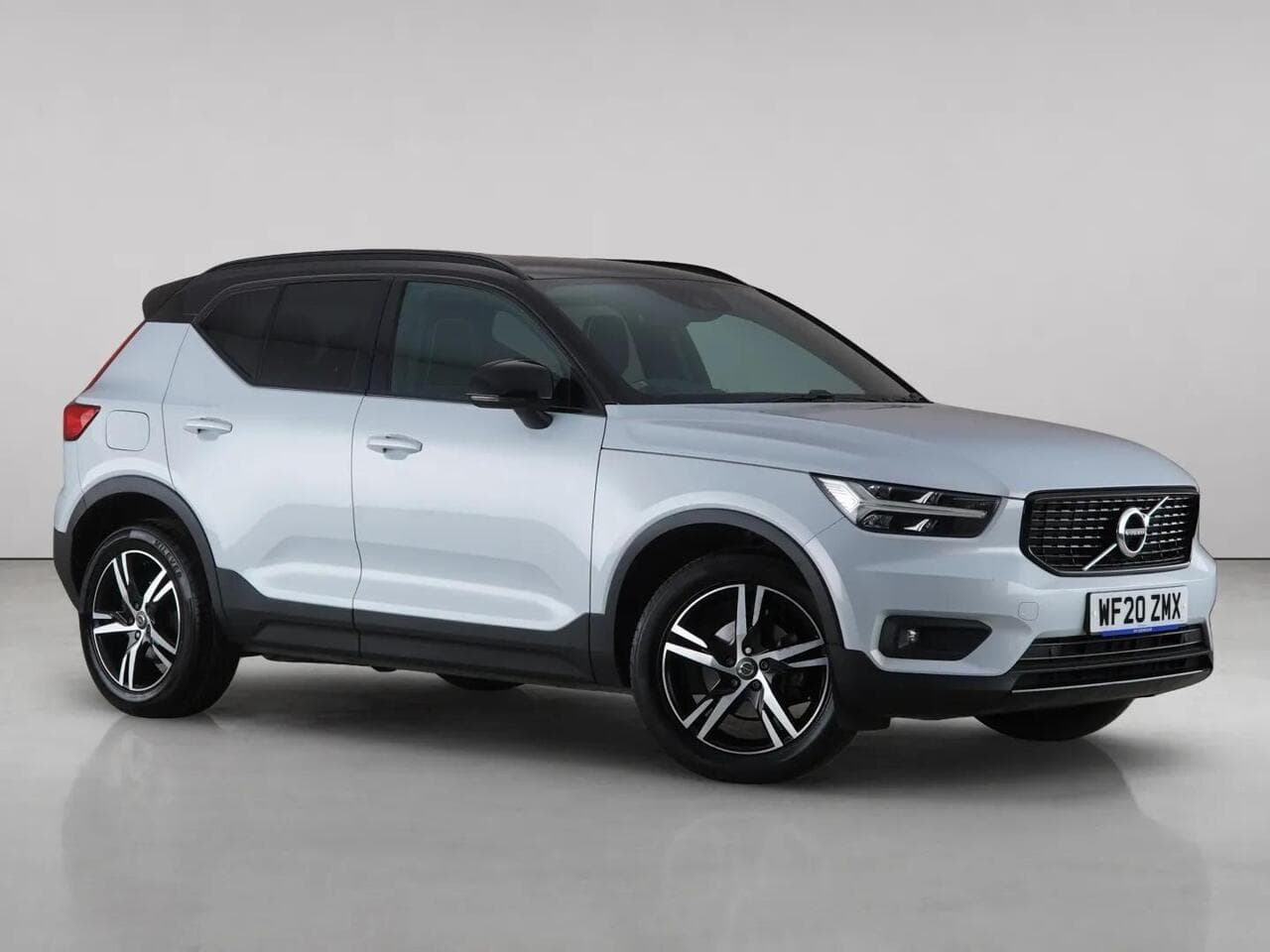 Volvo XC40 - Volvo XC40 2.0 D3 R-Design Auto Euro 6 (s/s) 5dr