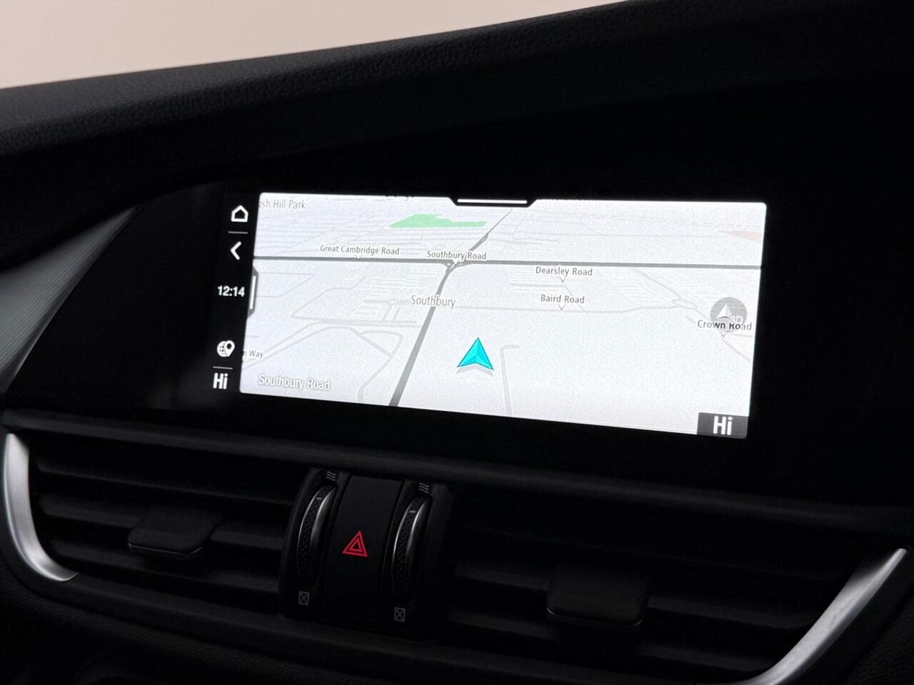 Alfa Romeo Giulia thumbnail Infotainment System