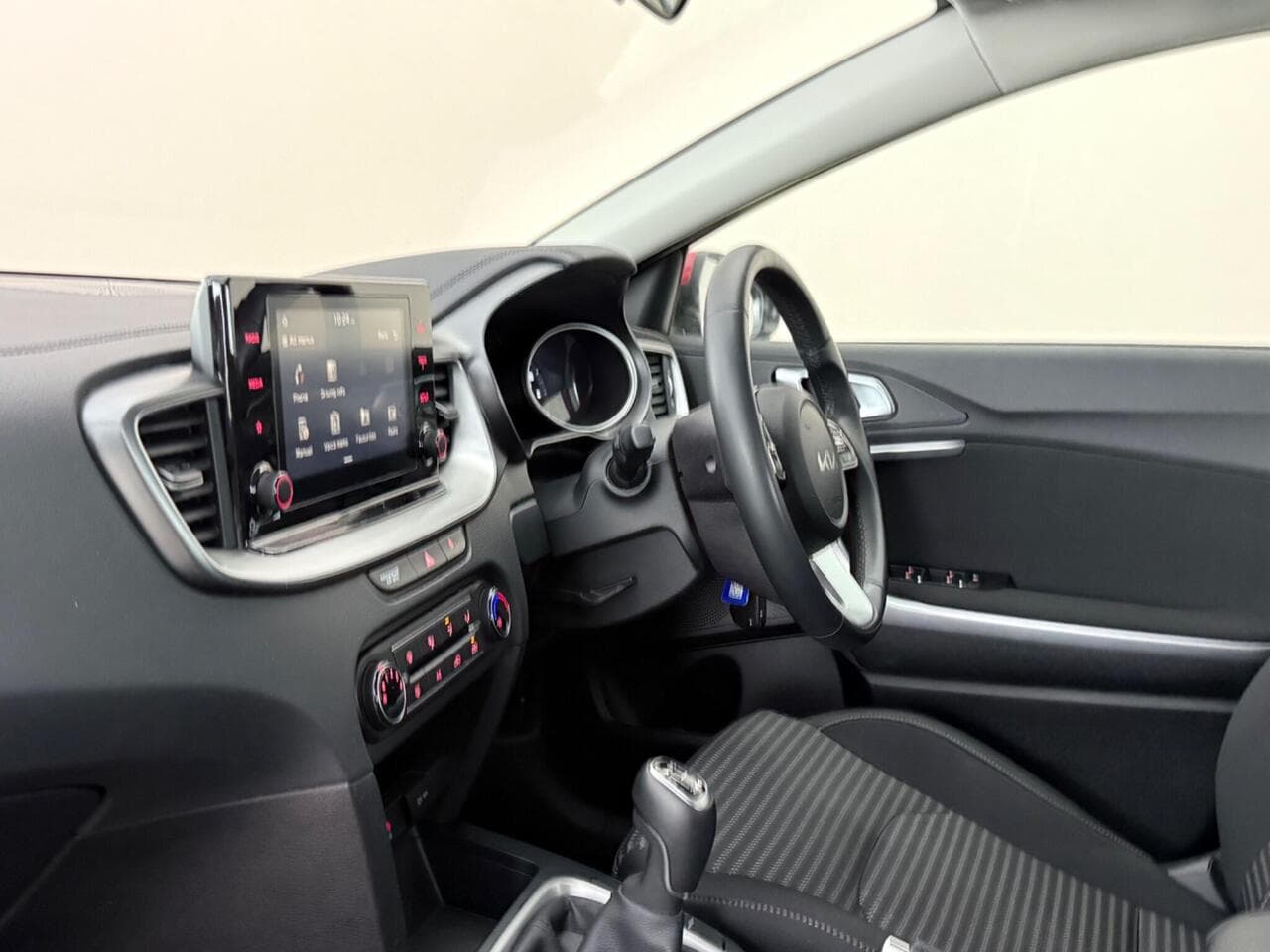 Kia XCeed thumbnail Interior Front