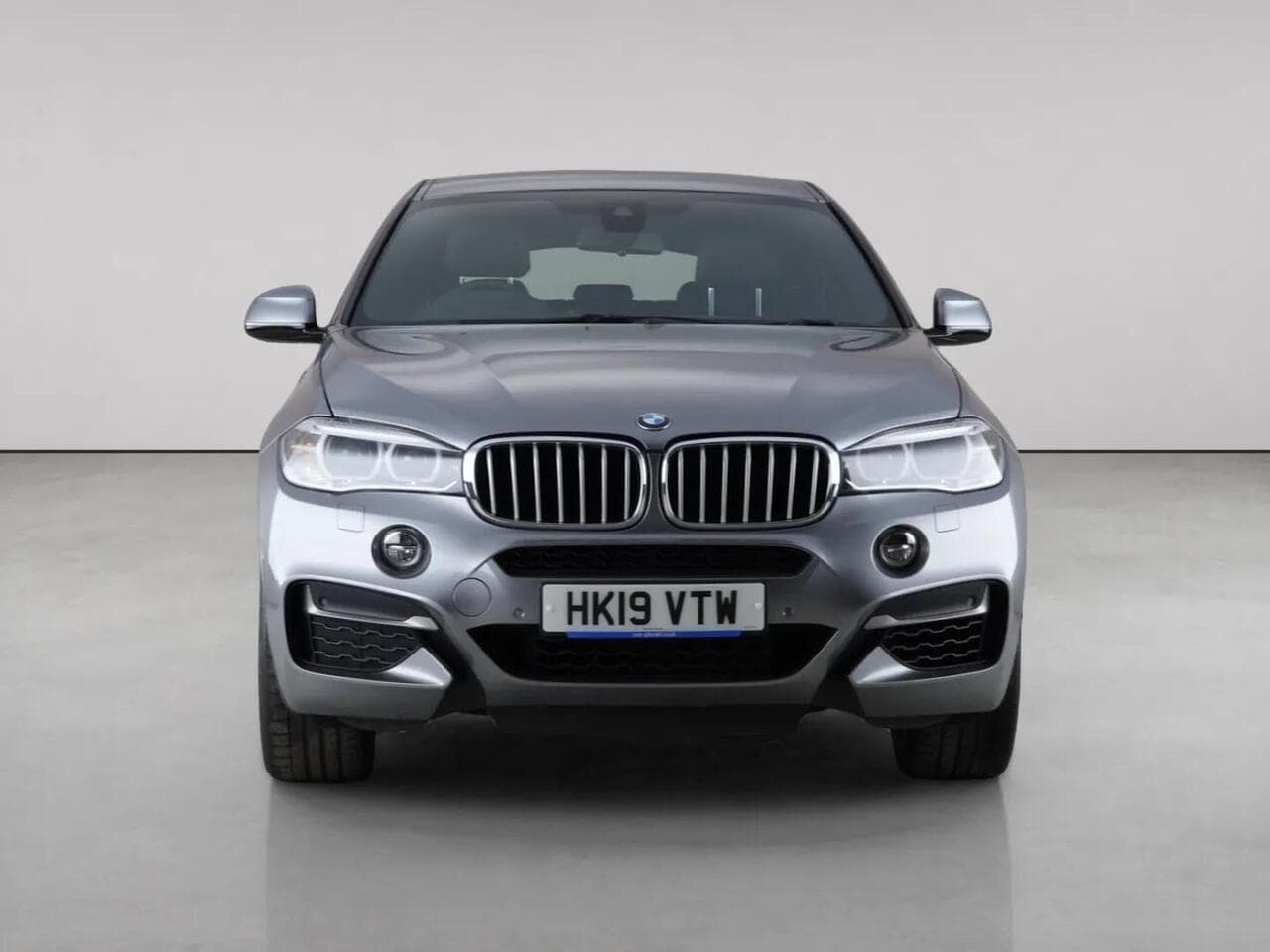 BMW X6 thumbnail Front