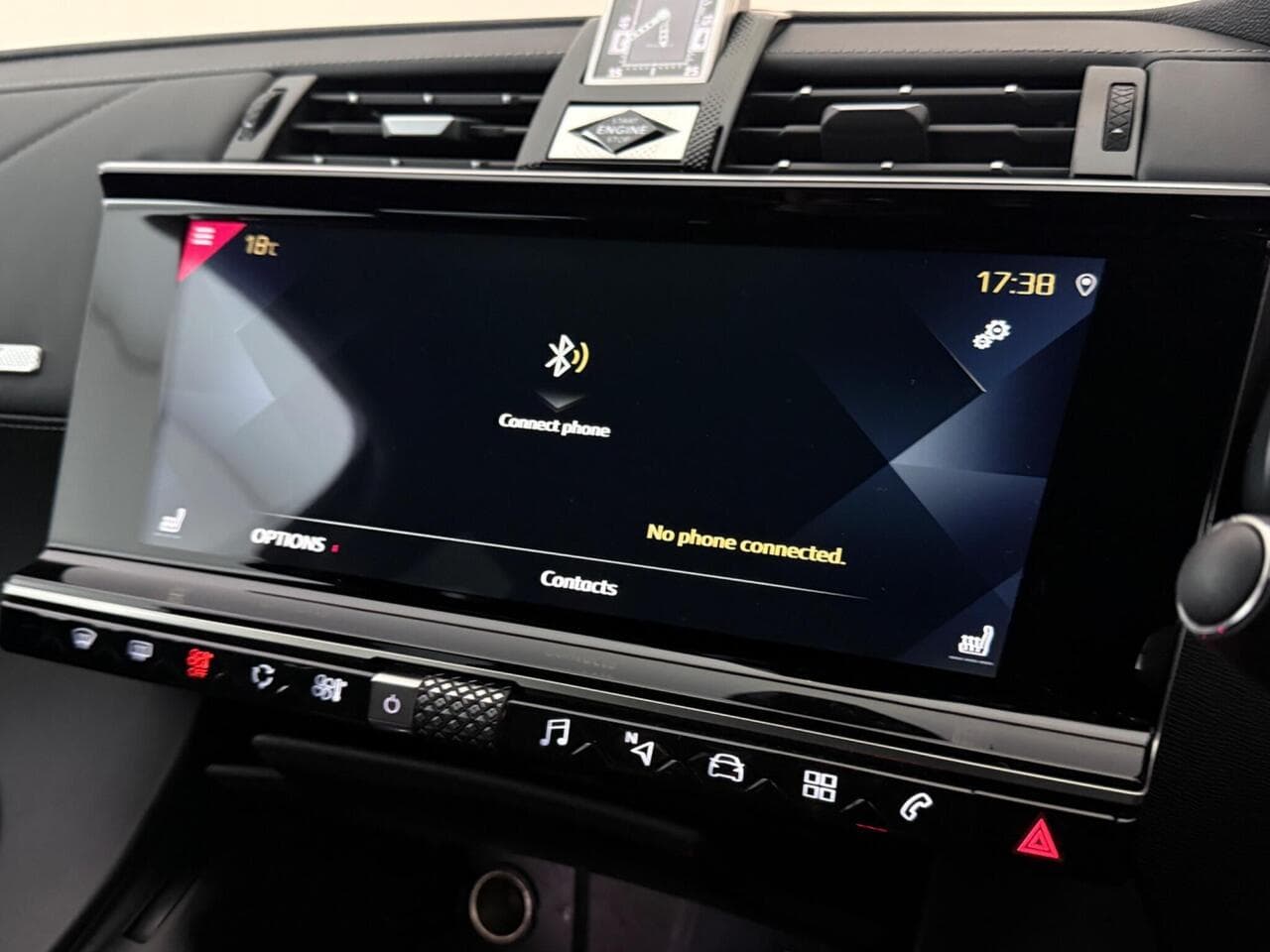 DS AUTOMOBILES DS 7 CROSSBACK thumbnail Infotainment System