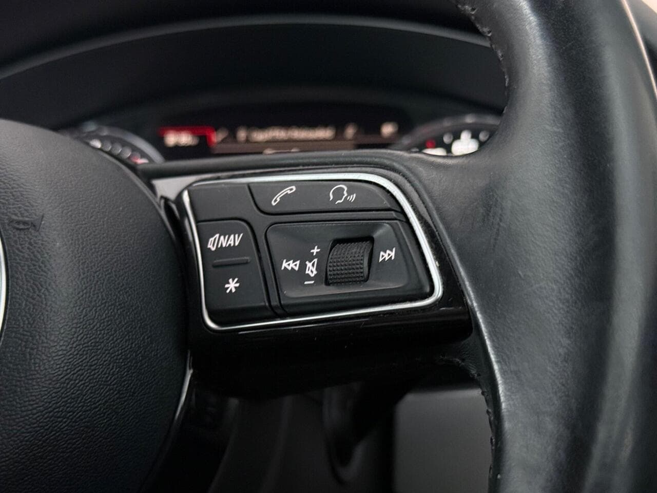 Audi A5 thumbnail Misc Controls