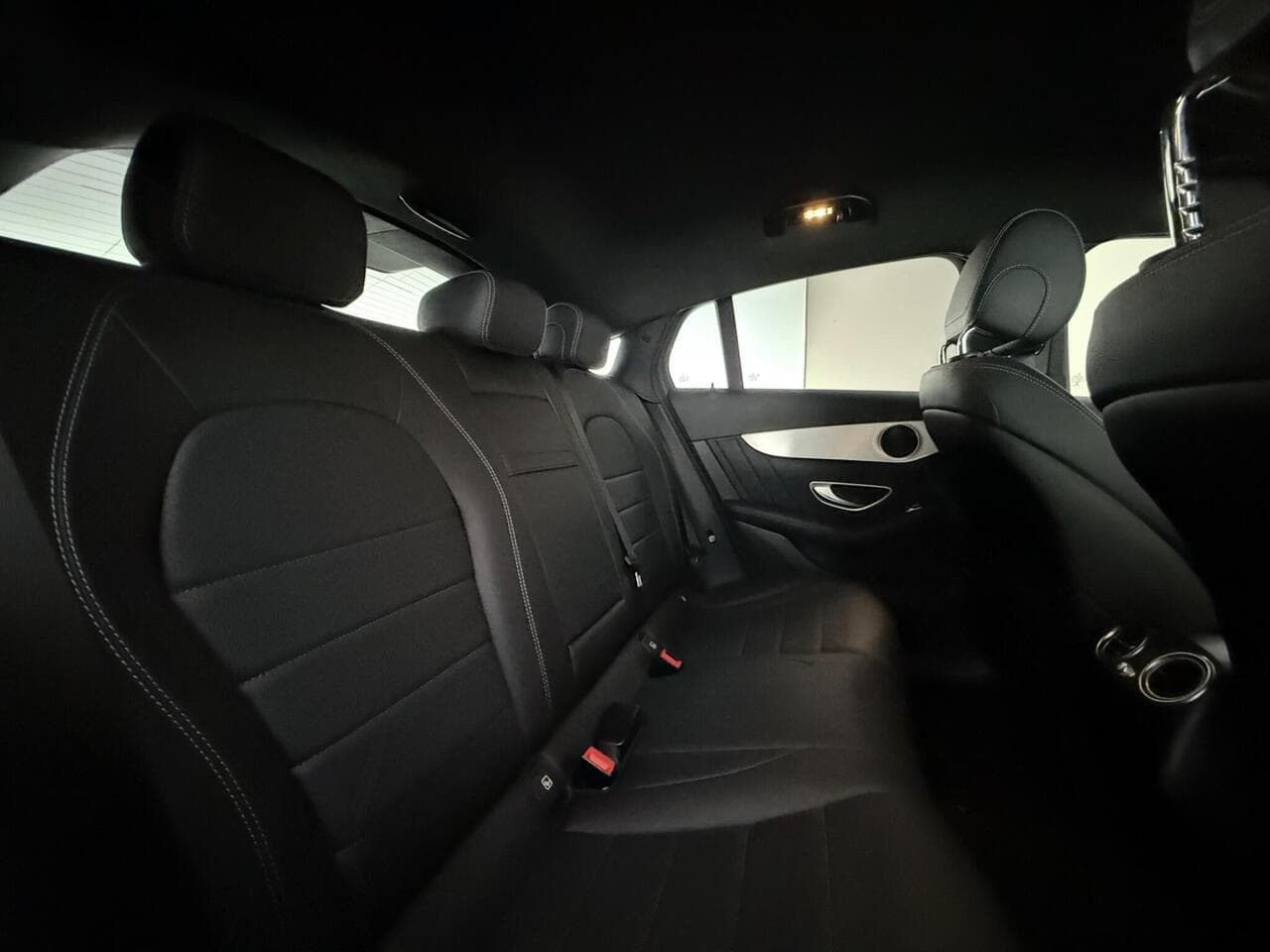 Mercedes-Benz GLC thumbnail Seats Rear