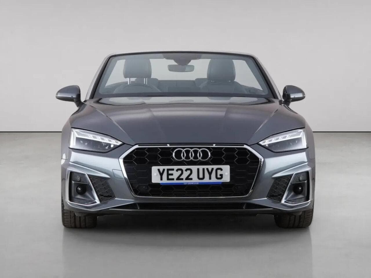 Audi A5 Cabriolet thumbnail Front