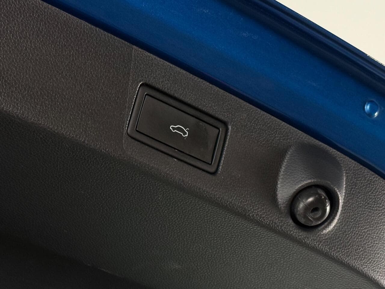 Volkswagen Arteon thumbnail Misc Controls