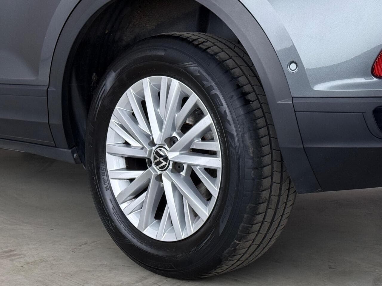 Volkswagen T-Roc thumbnail Wheel