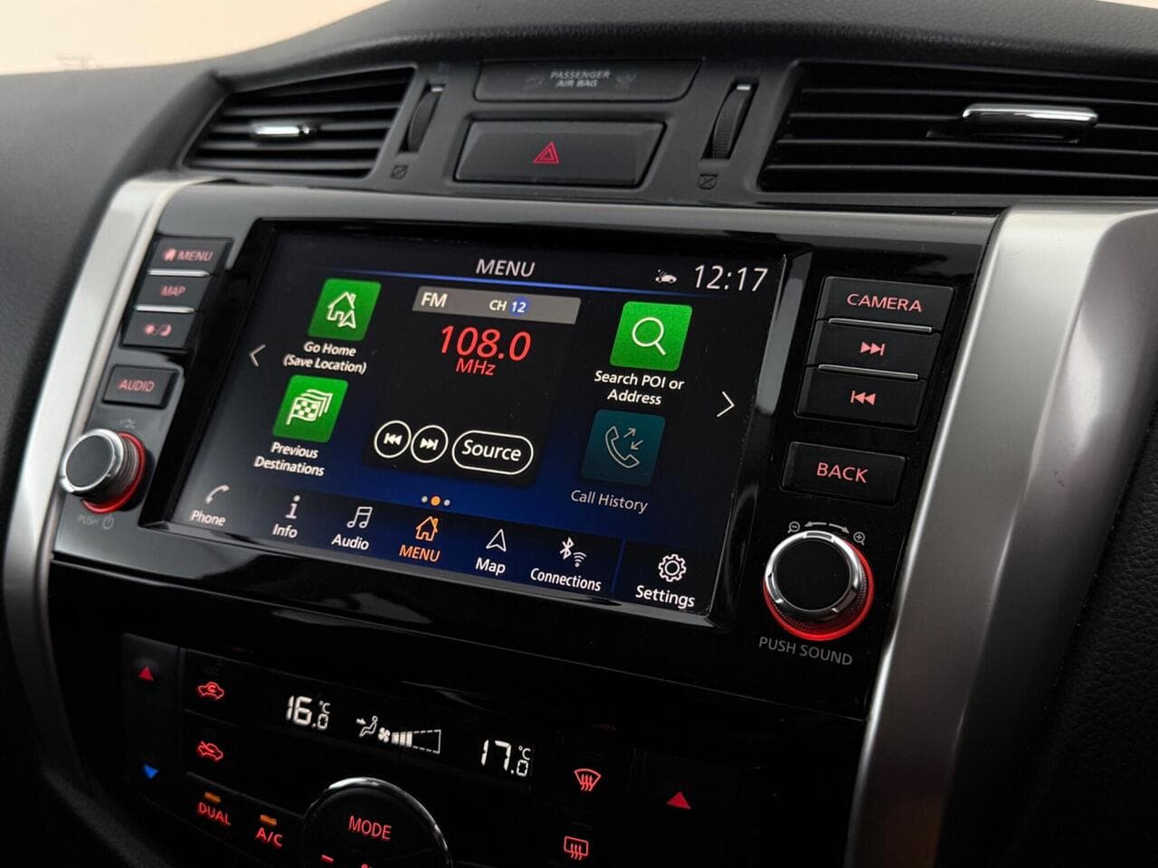 Nissan Navara thumbnail Infotainment System