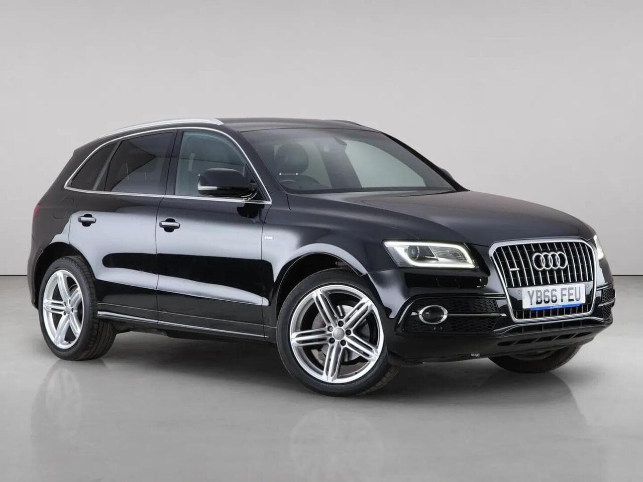Audi Q5 - Audi Q5 2.0 TDI S line Plus S Tronic quattro Euro 6 (s/s) 5dr