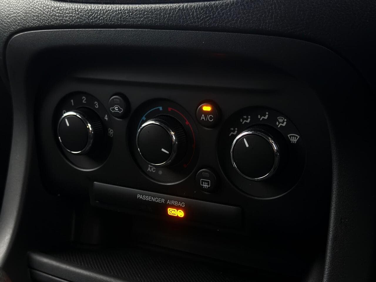 Ford Ka+ thumbnail Misc Controls