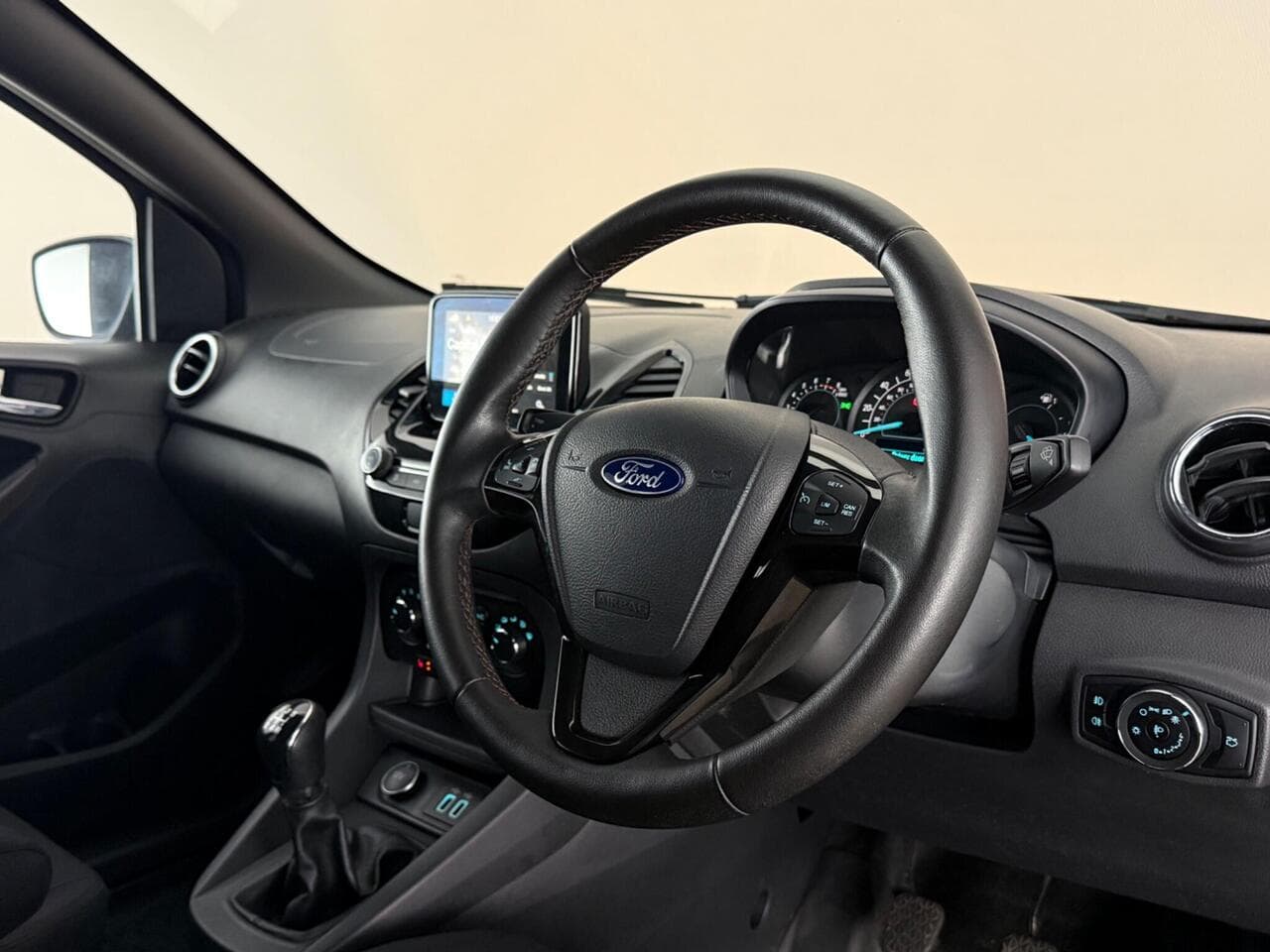 Ford Ka+ thumbnail Interior Front