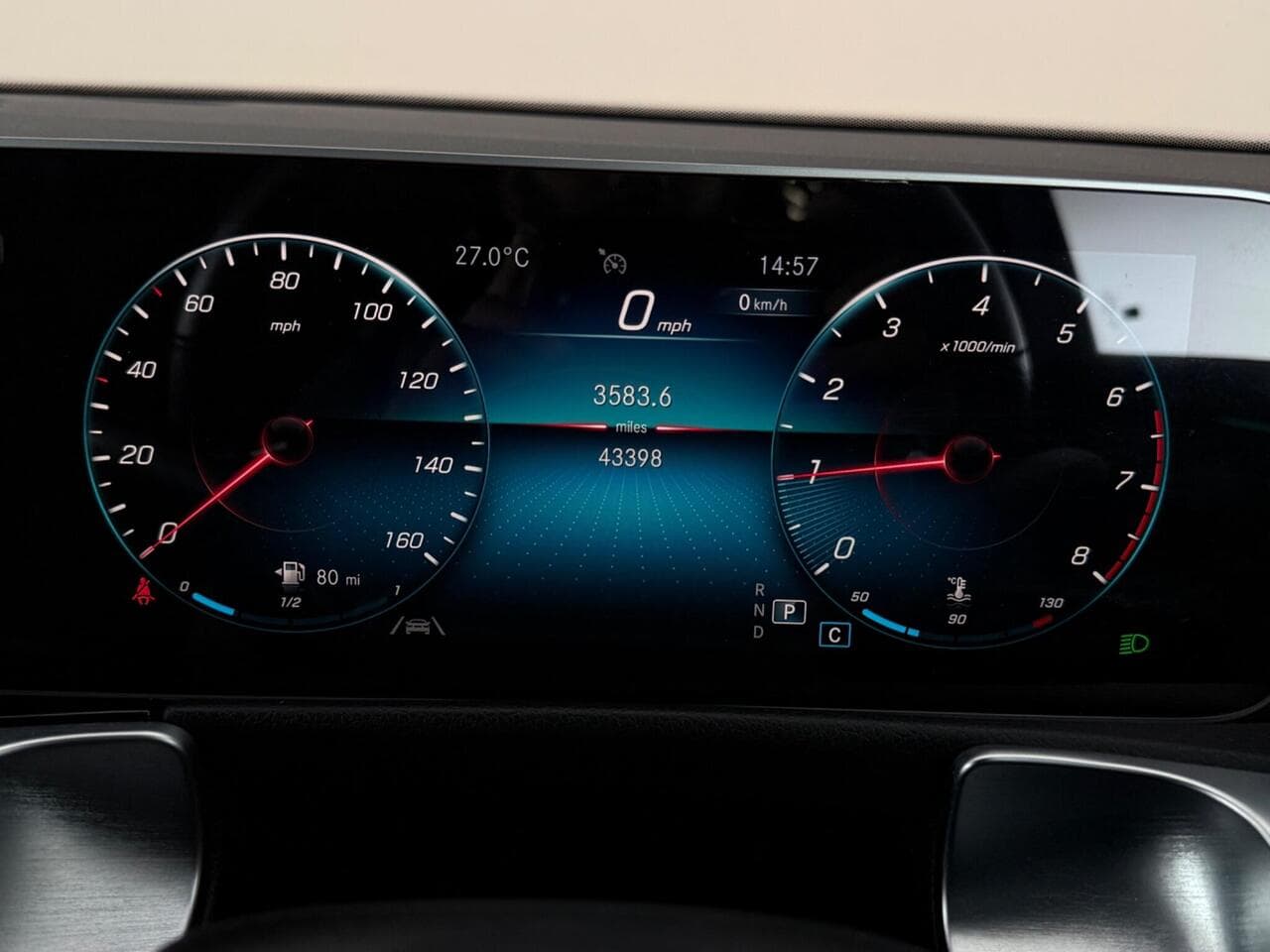 Mercedes-Benz GLB thumbnail Driver Instruments