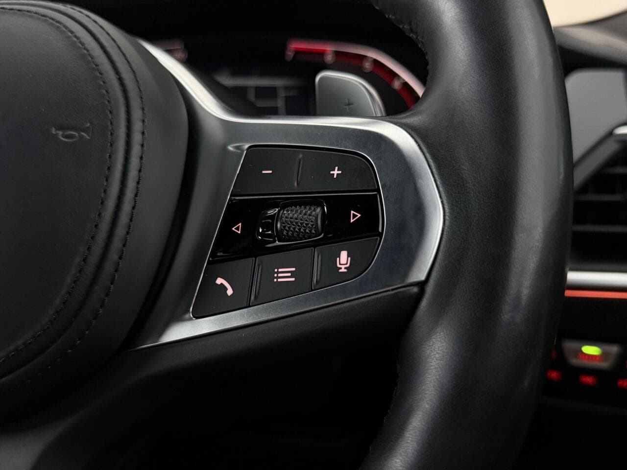 BMW 3 Series thumbnail Misc Controls