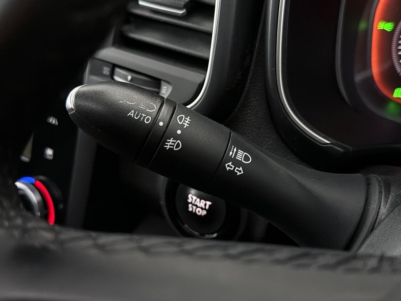 Renault Koleos thumbnail Misc Controls