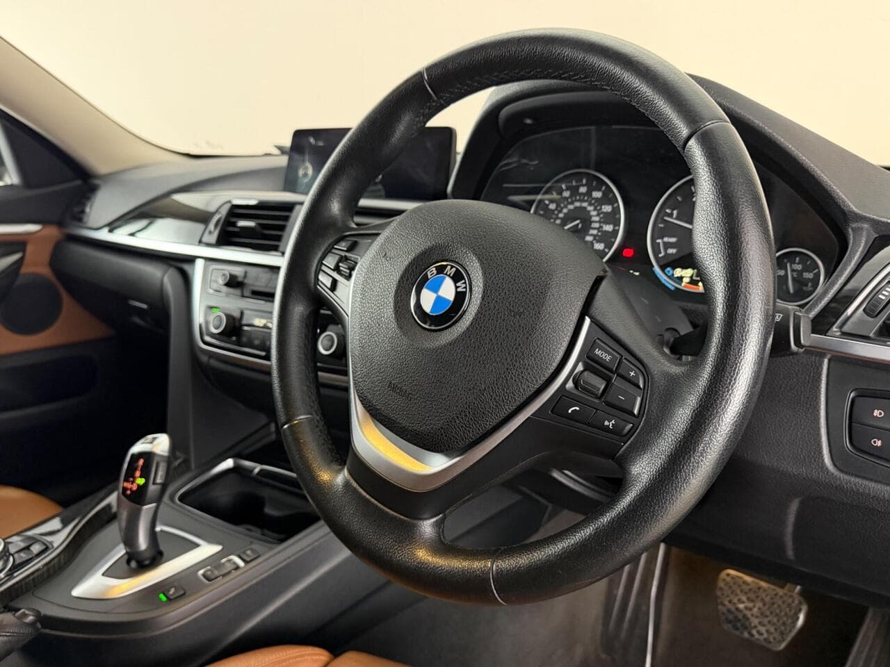 BMW 4 Series Gran Coupe thumbnail Steering Wheel