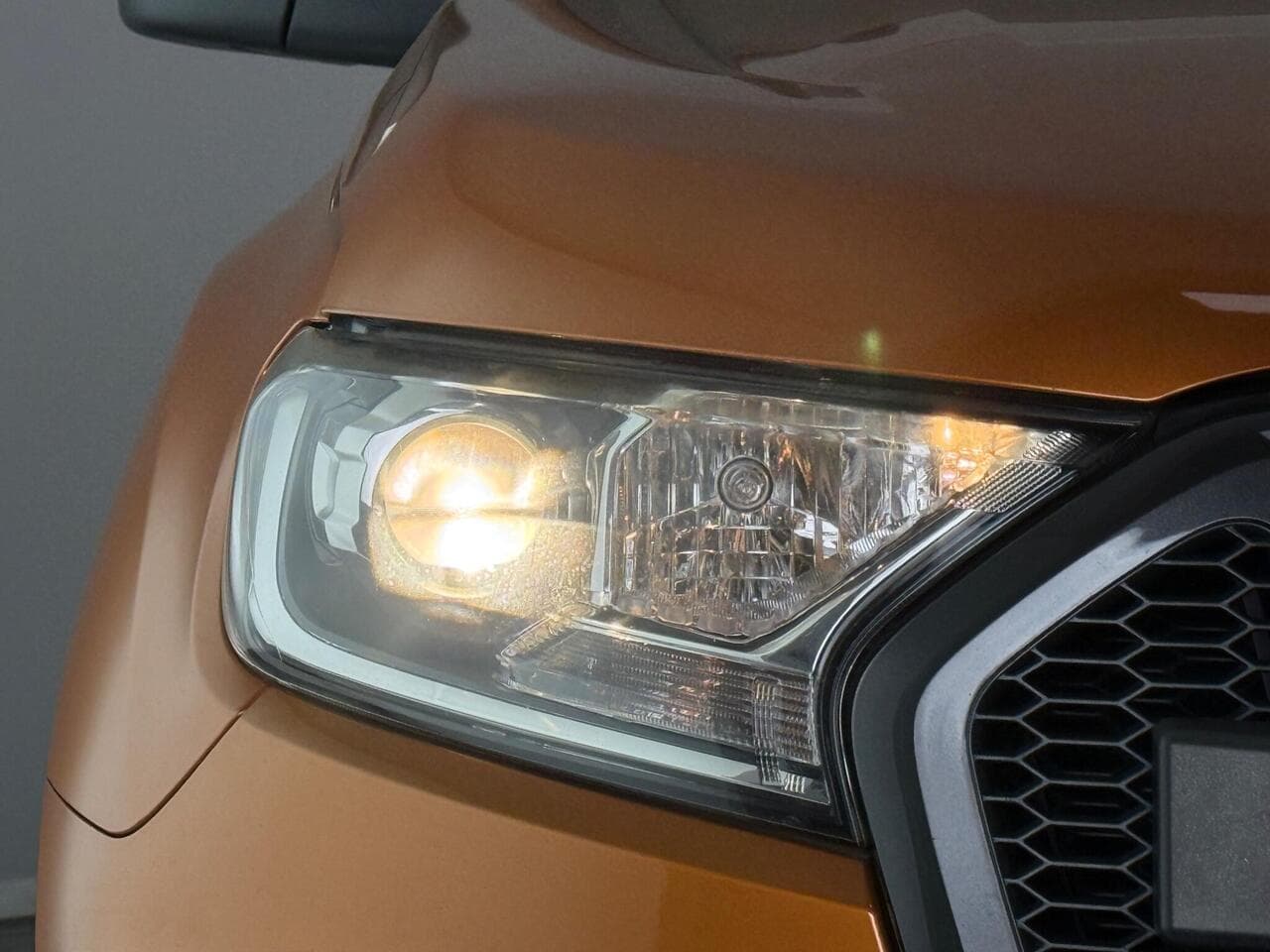 Ford Ranger thumbnail Lights Front