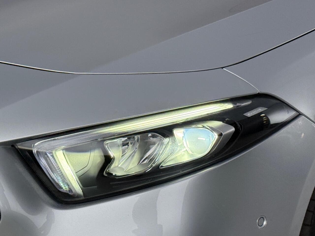 Mercedes-Benz A Class thumbnail Lights Front