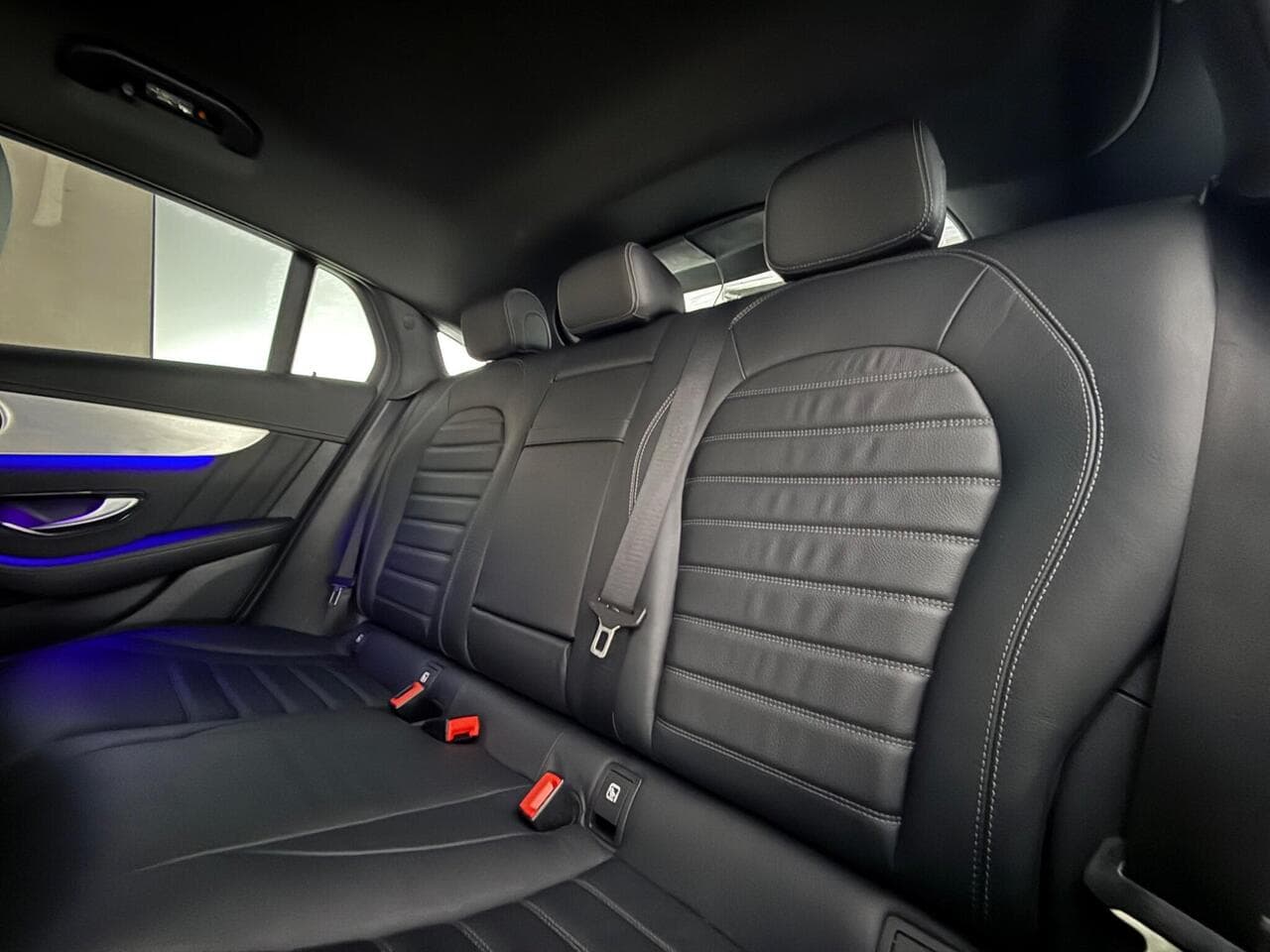 Mercedes-Benz GLC thumbnail Seats Rear