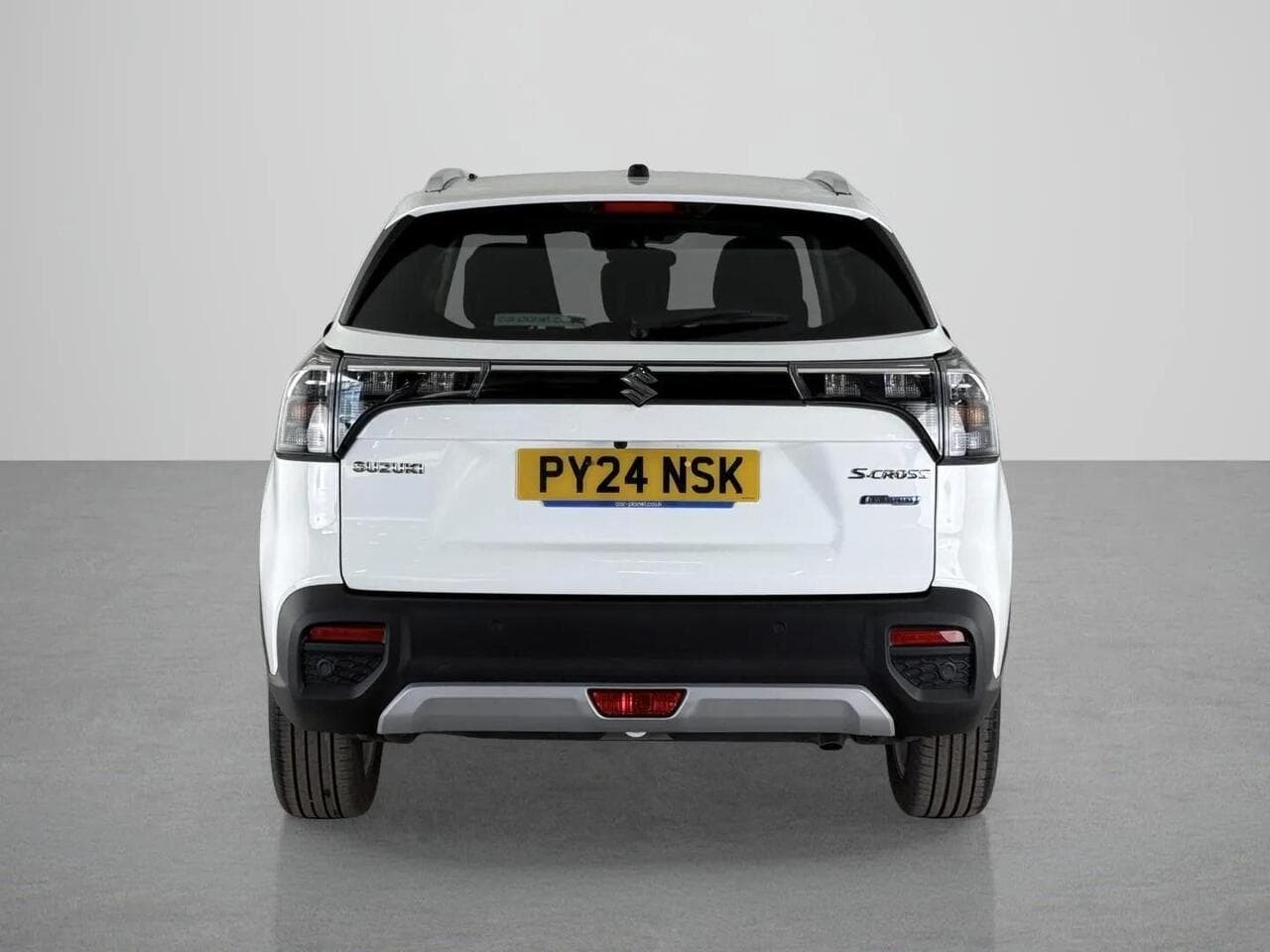 Suzuki S-Cross thumbnail Rear
