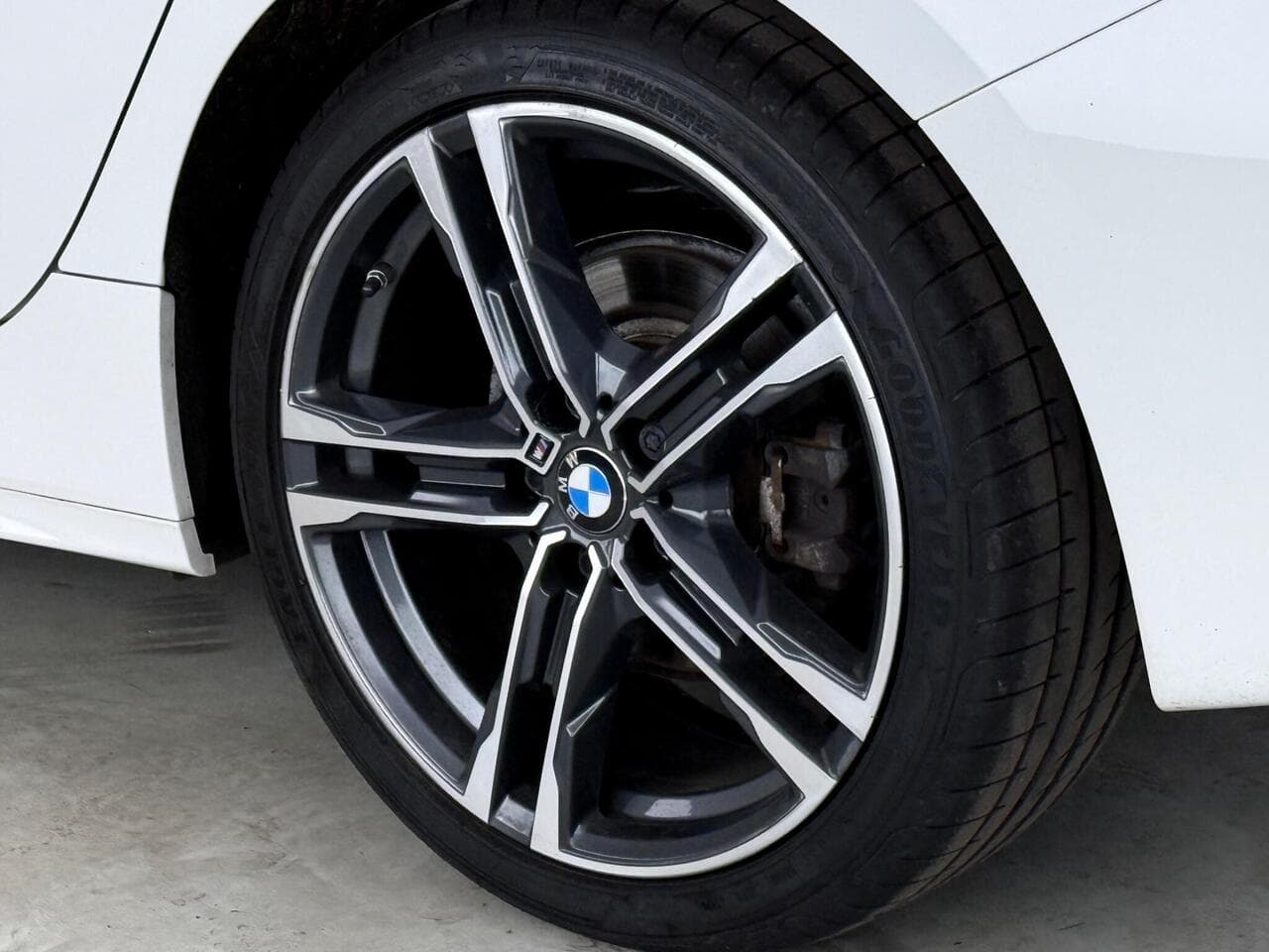 BMW 1 Series thumbnail Wheel