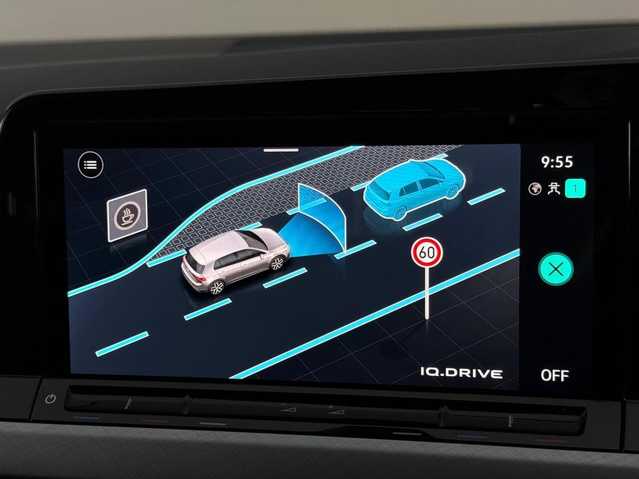 Volkswagen Golf thumbnail Infotainment System