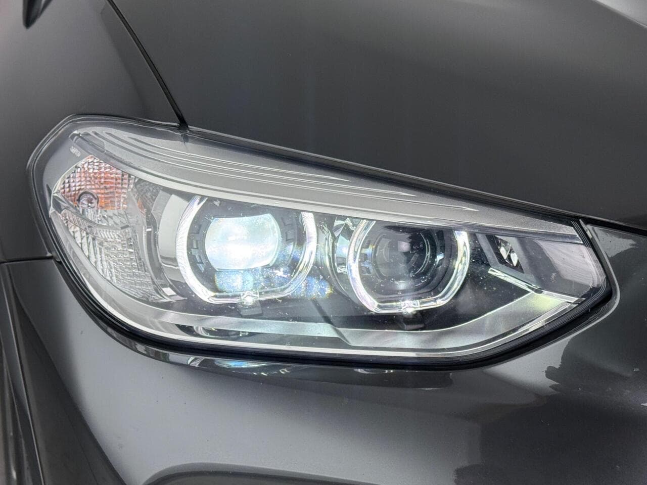 BMW X3 thumbnail Lights Front