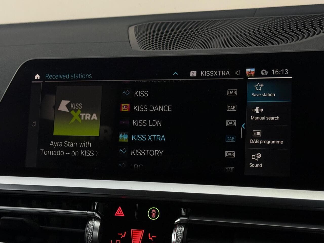 BMW 3 Series thumbnail Infotainment System