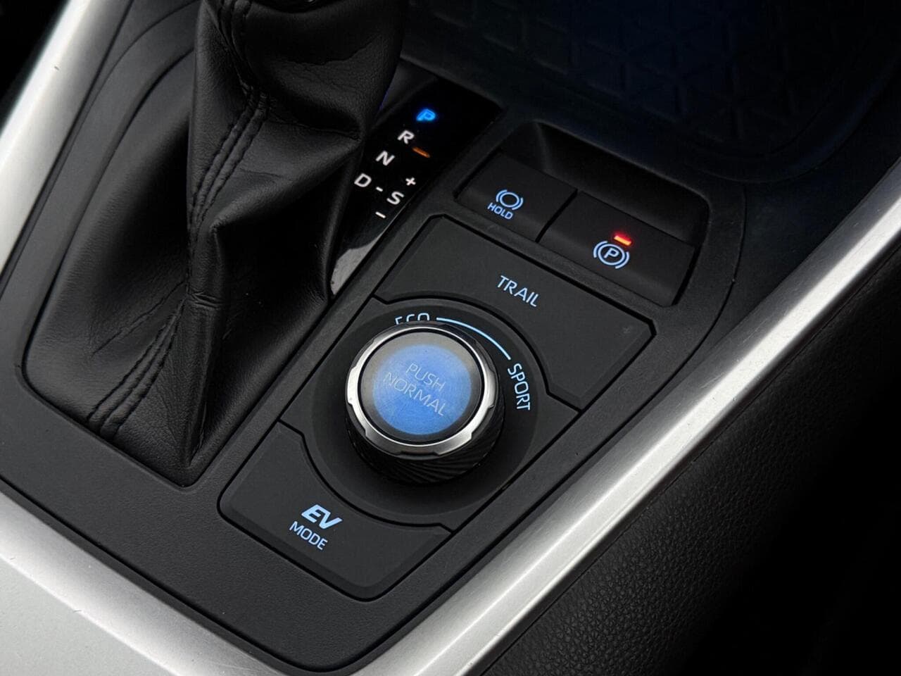 Toyota RAV4 thumbnail Misc Controls