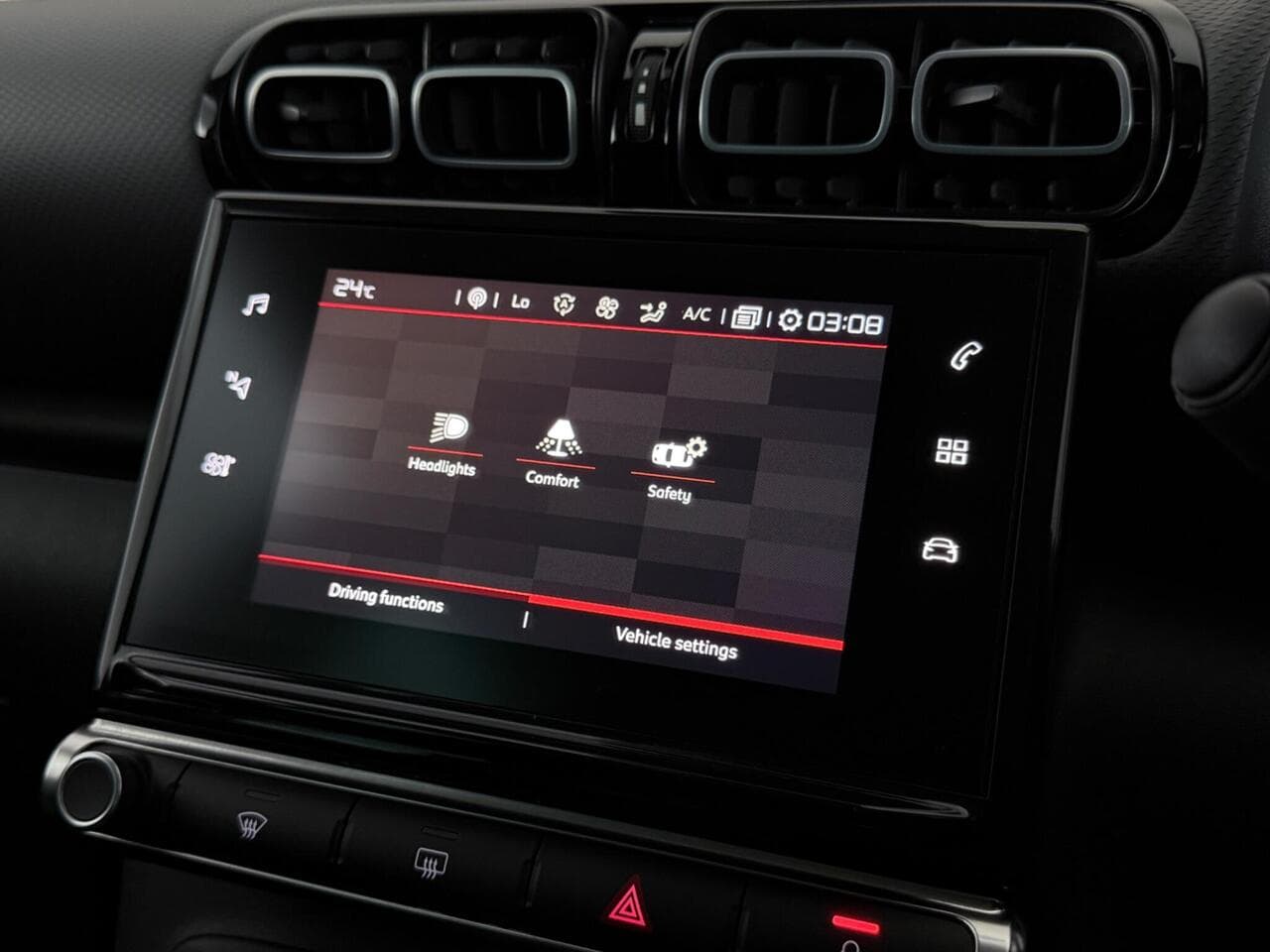 Citroen C3 Aircross thumbnail Infotainment System