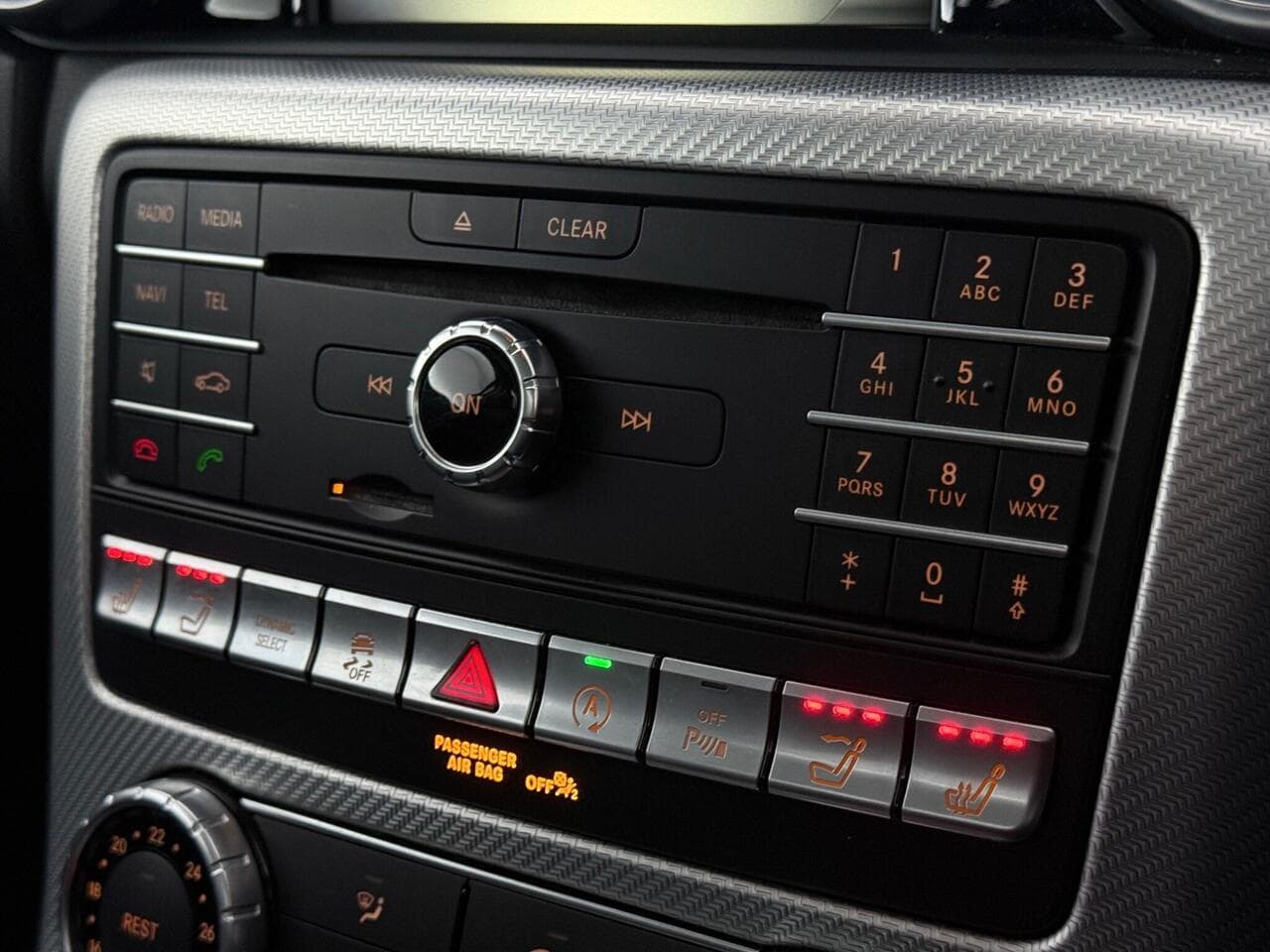 Mercedes-Benz SLC thumbnail Infotainment System
