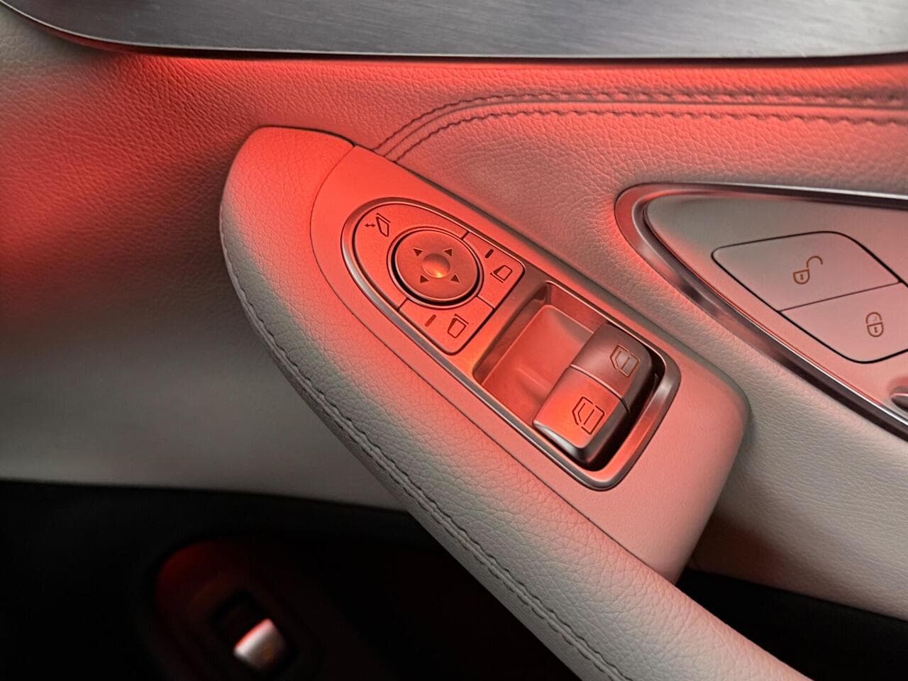 Mercedes-Benz C Class thumbnail Inconclusive
