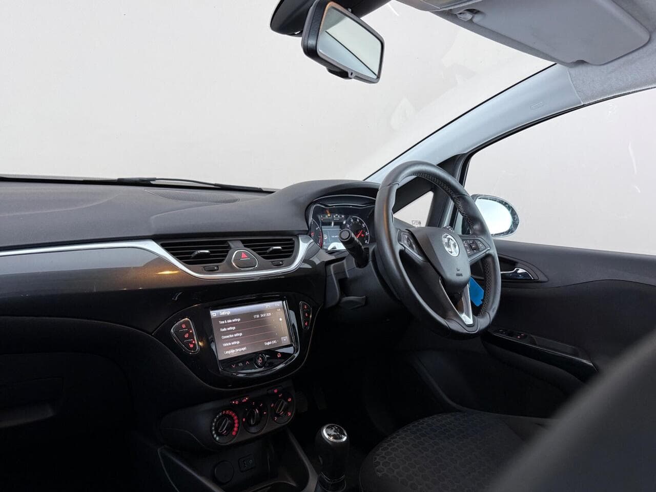 Vauxhall Corsa thumbnail Interior Front