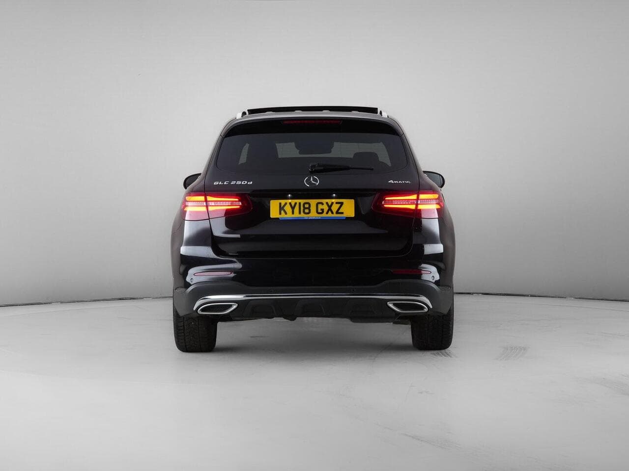Mercedes-Benz GLC thumbnail Rear