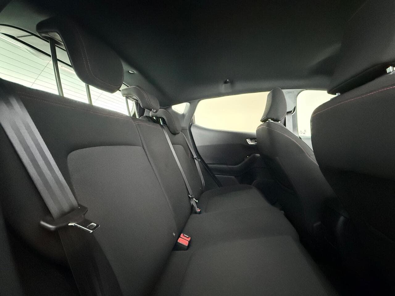 Ford Fiesta thumbnail Seats Rear