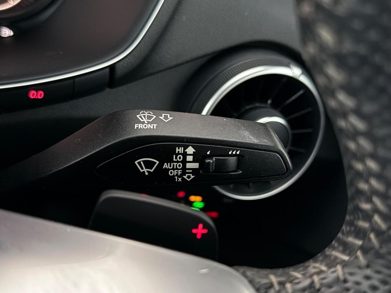 Audi TT thumbnail Misc Controls