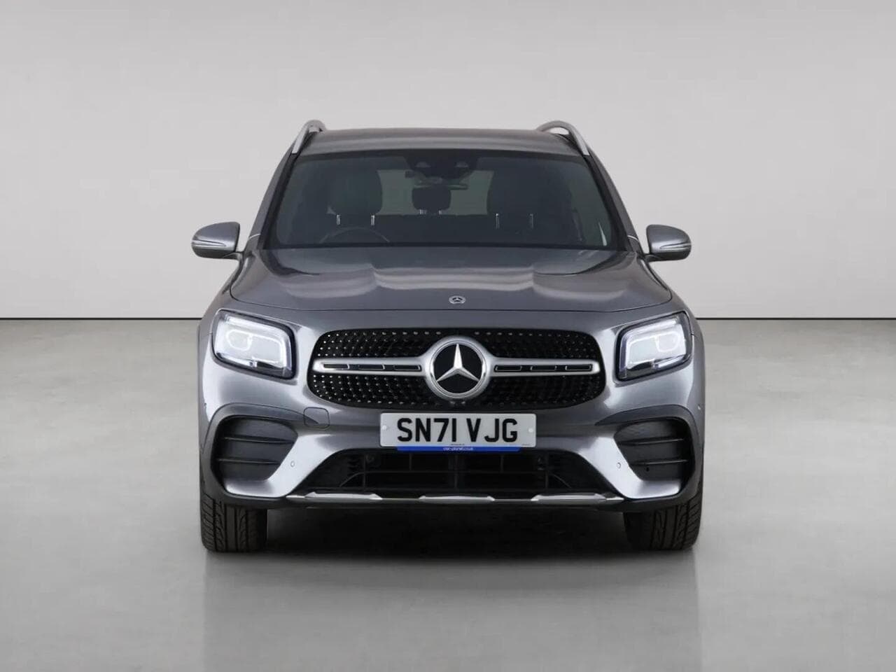 Mercedes-Benz GLB thumbnail Front