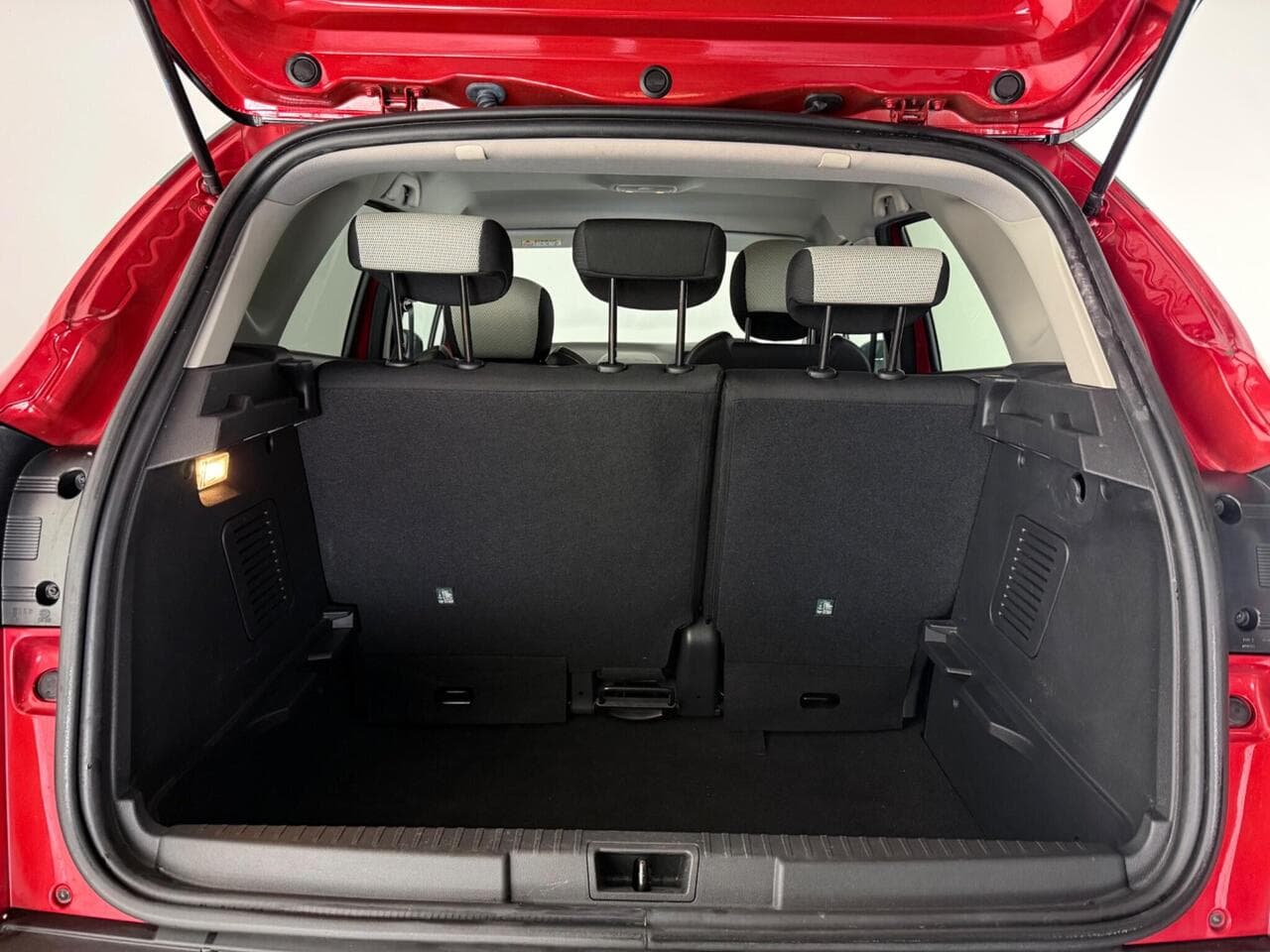 Renault Captur thumbnail Boot