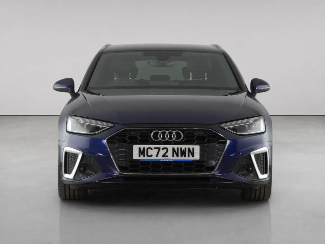 Audi A4 Avant thumbnail Front